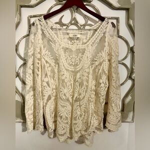 Umgee Cream Embroidered Lace Blouse